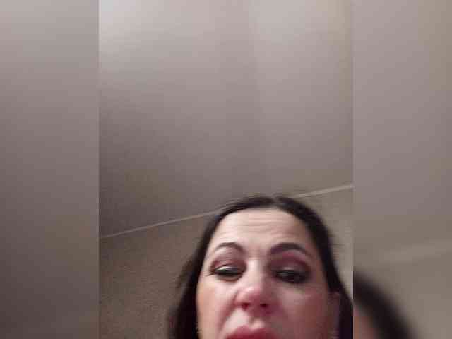 Miss_Kiss_Kiss webcam