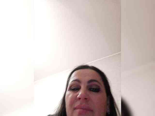 Miss_Kiss_Kiss webcam