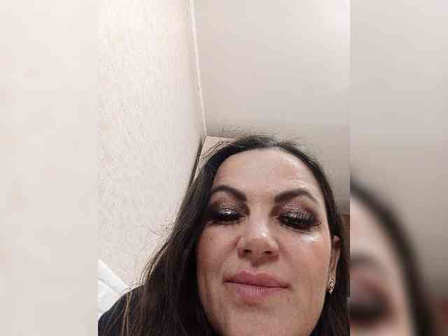 Miss_Kiss_Kiss webcam