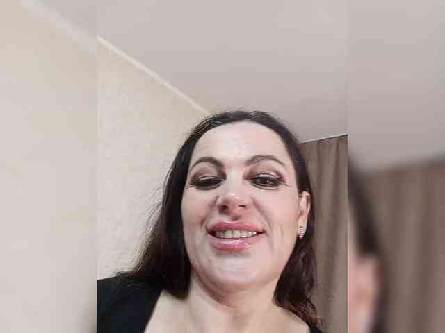 Miss_Kiss_Kiss webcam