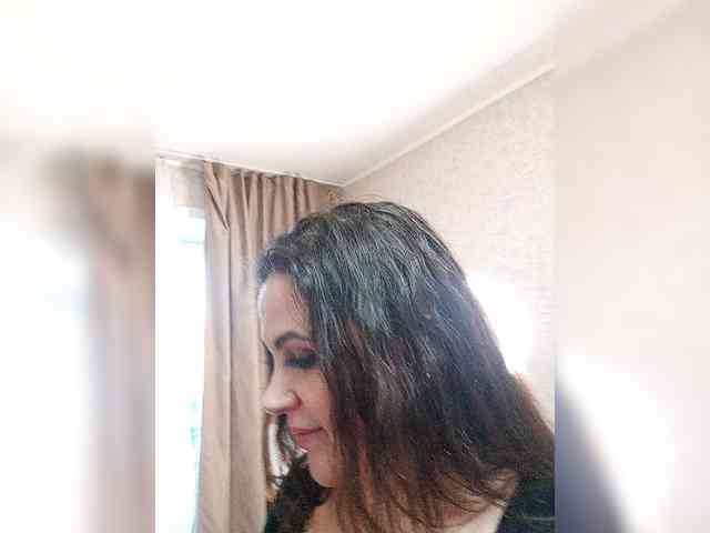 Miss_Kiss_Kiss webcam