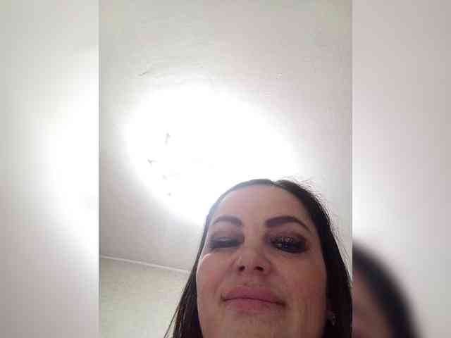 Miss_Kiss_Kiss webcam