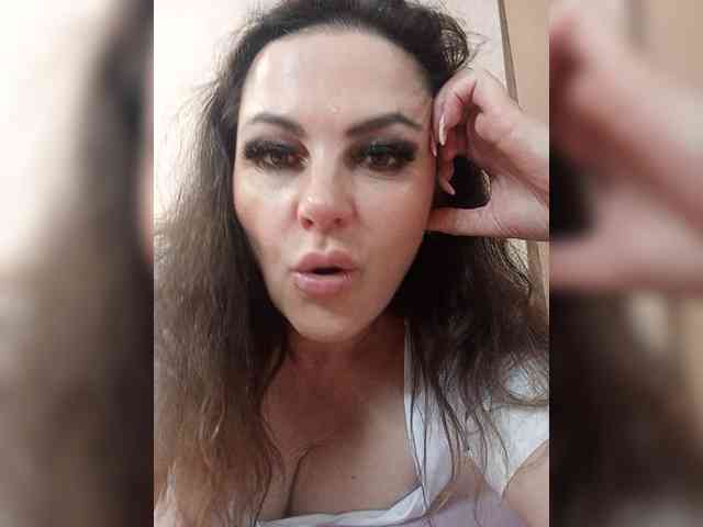 Miss_Kiss_Kiss webcam