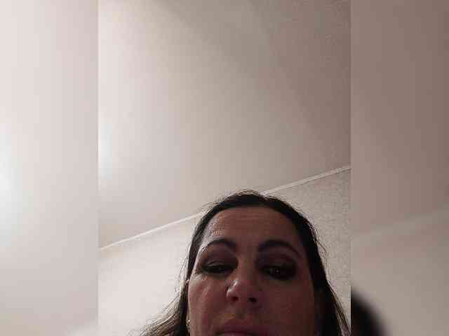 Miss_Kiss_Kiss webcam