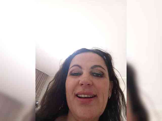 Miss_Kiss_Kiss webcam