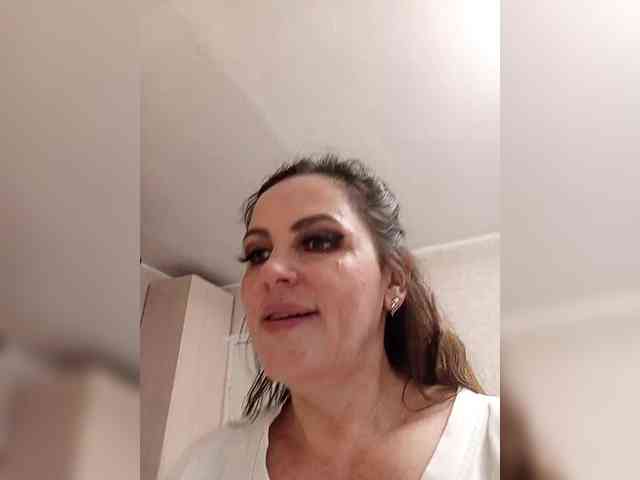 Miss_Kiss_Kiss webcam