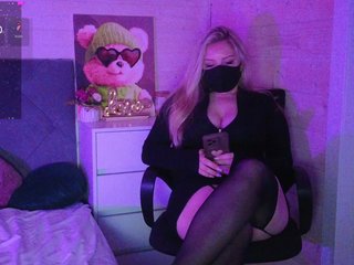 Victoria- Porn Show