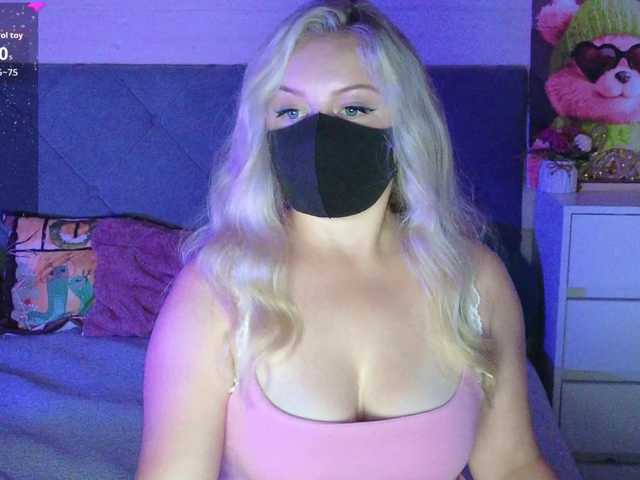Victoria- live webcam show