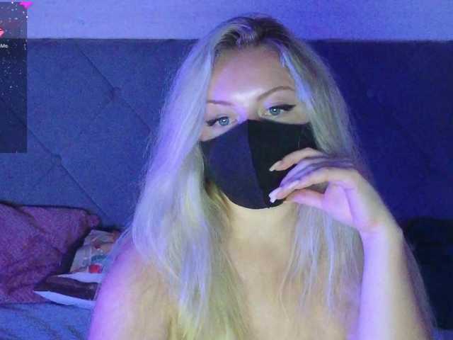 victoria- live sex show