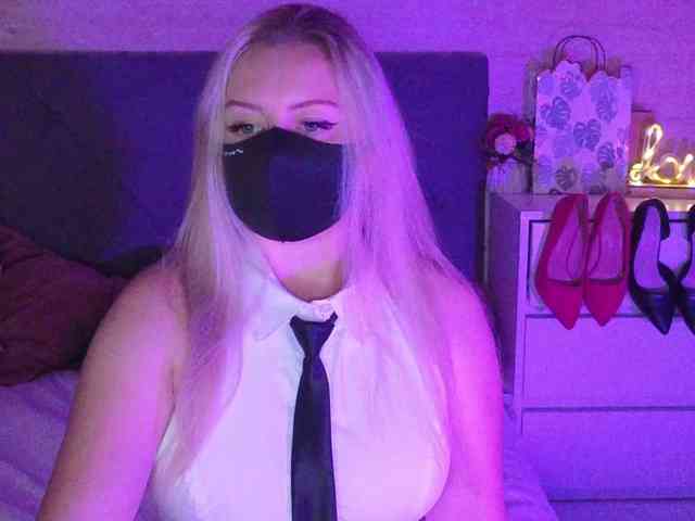 nude cam Victoria-