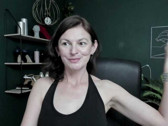 mrsVivian live cam on UnifiedCams