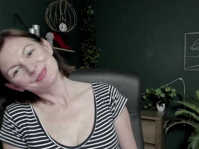 mrsVivian live cam on BongaCams