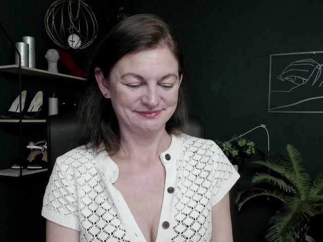 mrsVivian live webcam show