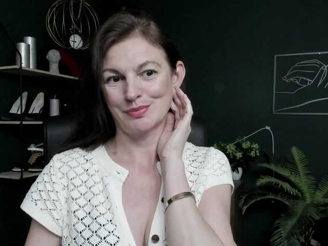 mrsVivian live webcam show