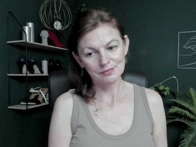 mrsVivian live cam on UnifiedCams