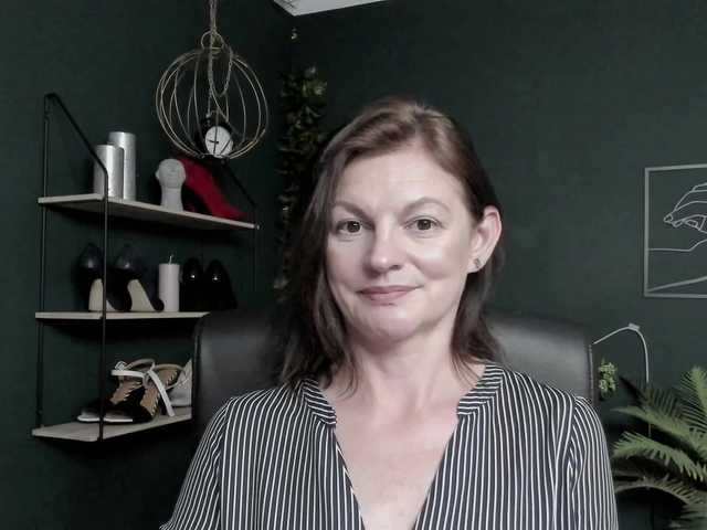 mrsVivian live cam