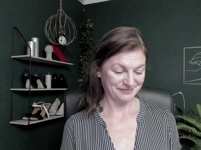 mrsVivian live cam