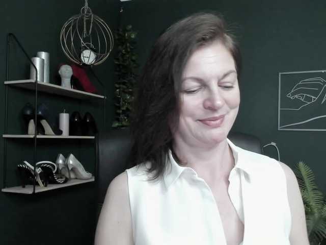 mrsVivian live cam on BongaCams