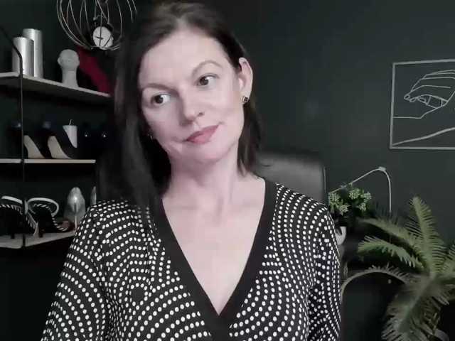 mrsVivian live cam preview