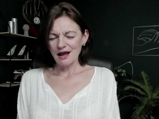 mrsVivian live cam on BongaCams