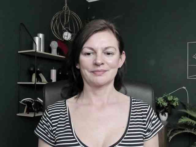 mrsVivian webcam