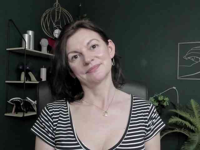 mrsVivian webcam