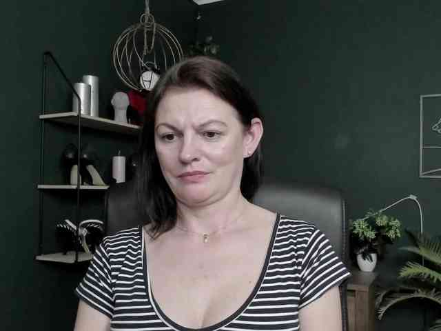 mrsVivian webcam