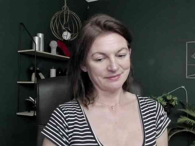 mrsVivian webcam