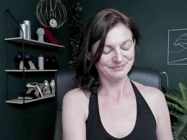 mrsVivian webcam