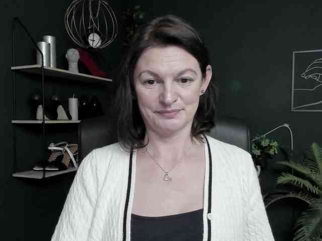 mrsVivian webcam