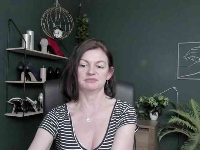 mrsVivian webcam