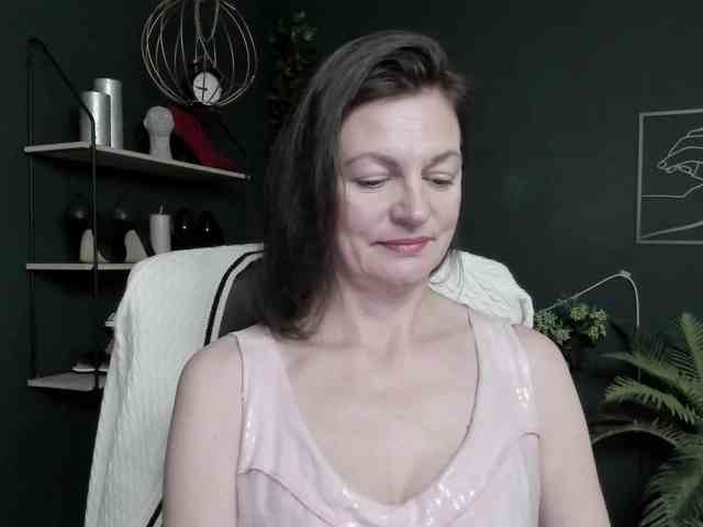 mrsVivian webcam