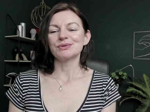 mrsVivian webcam