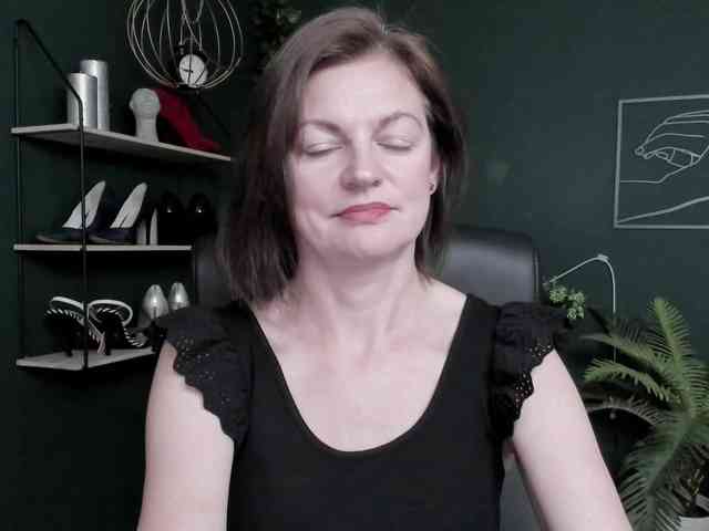 mrsVivian webcam