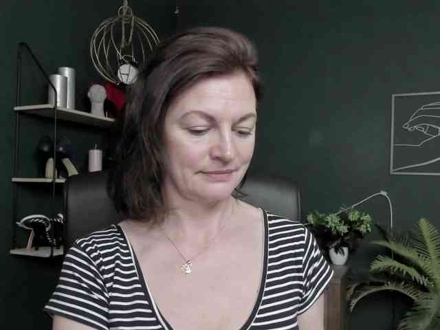 mrsVivian webcam