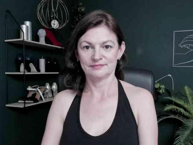 Model: mrsVivian