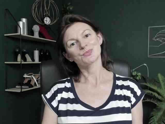 mrsVivian webcam