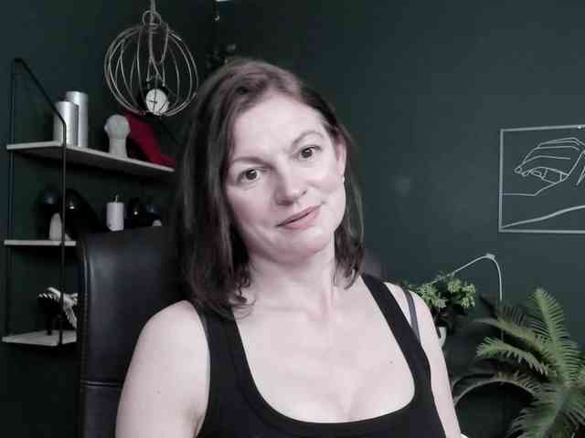 mrsVivian webcam