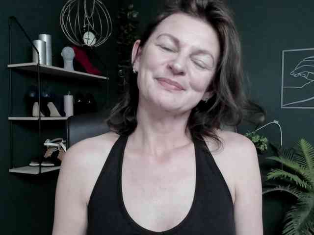 mrsVivian webcam