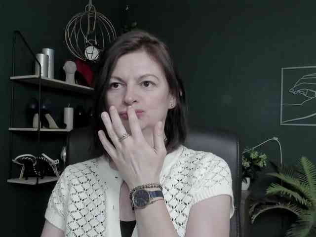 mrsVivian webcam