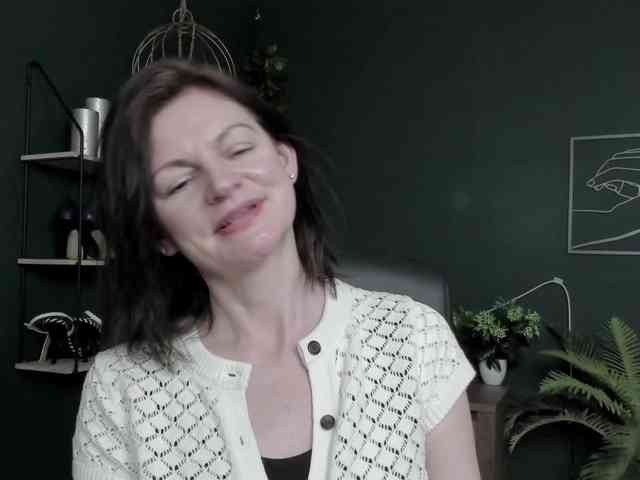 mrsVivian webcam