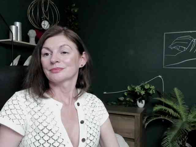 mrsVivian webcam