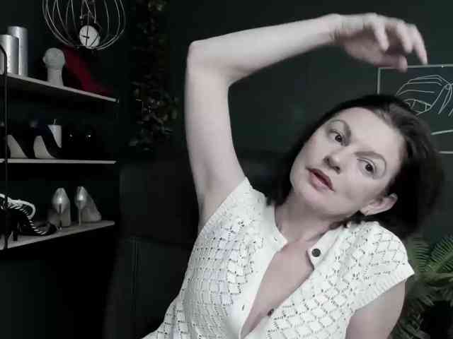 Model: mrsVivian