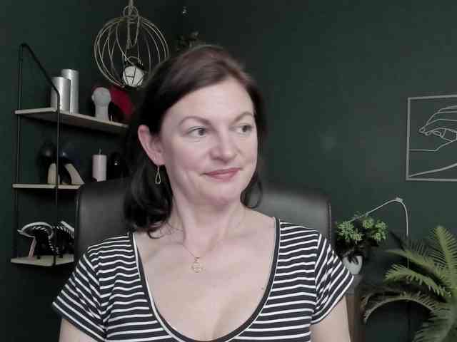 mrsVivian webcam