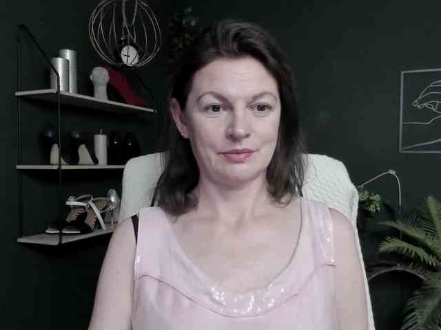 mrsVivian webcam