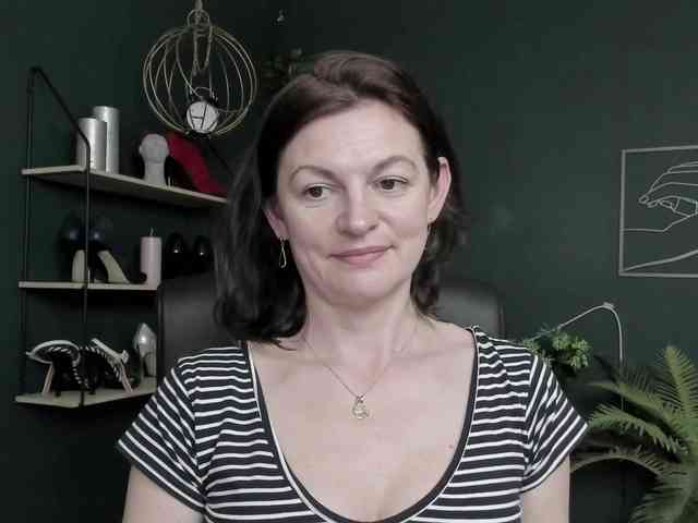 mrsVivian webcam