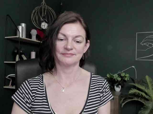 mrsVivian webcam