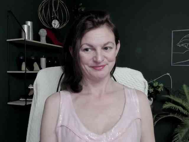 mrsVivian webcam