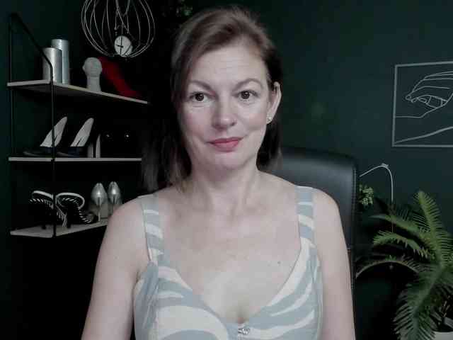 mrsVivian webcam