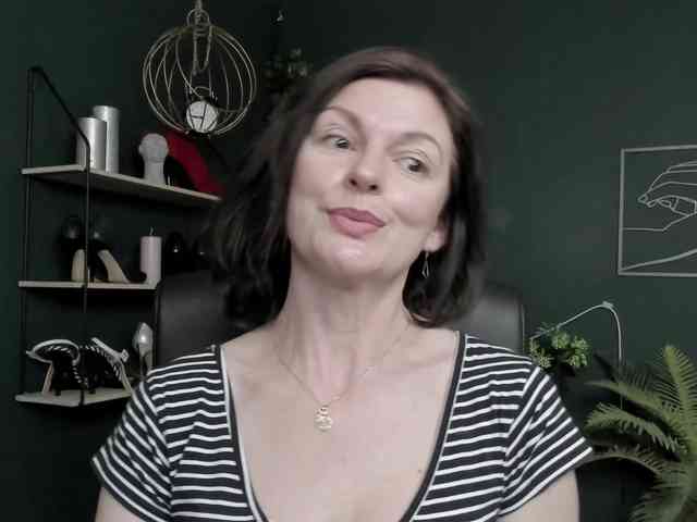 mrsVivian webcam